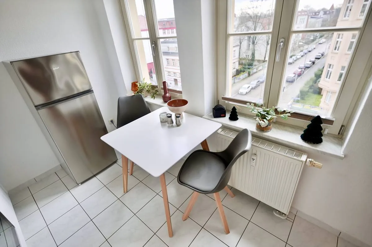 Voll ausgestattete Küche in Magdeburg-Stadtfeld